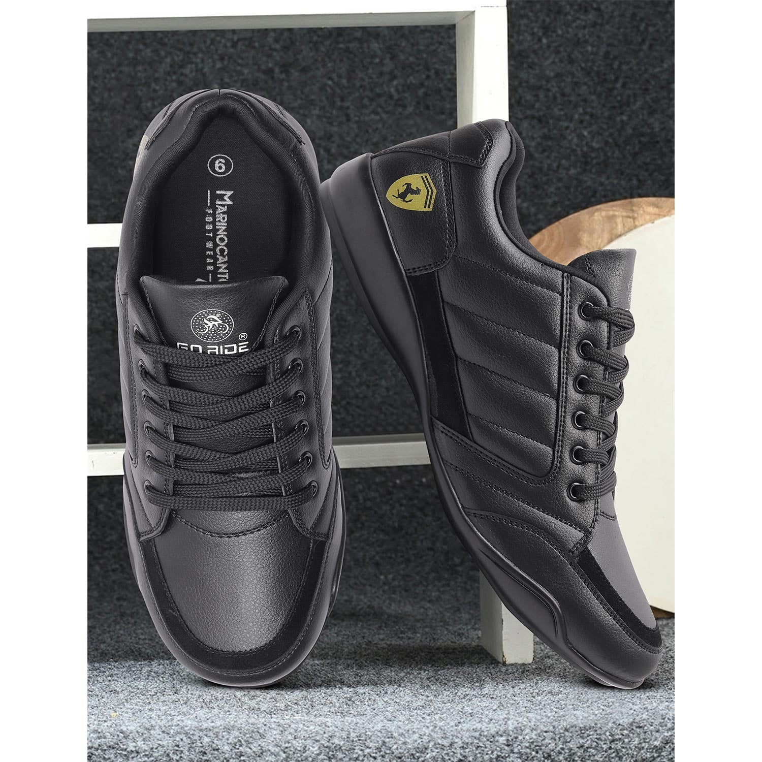 Black casual shoes for men