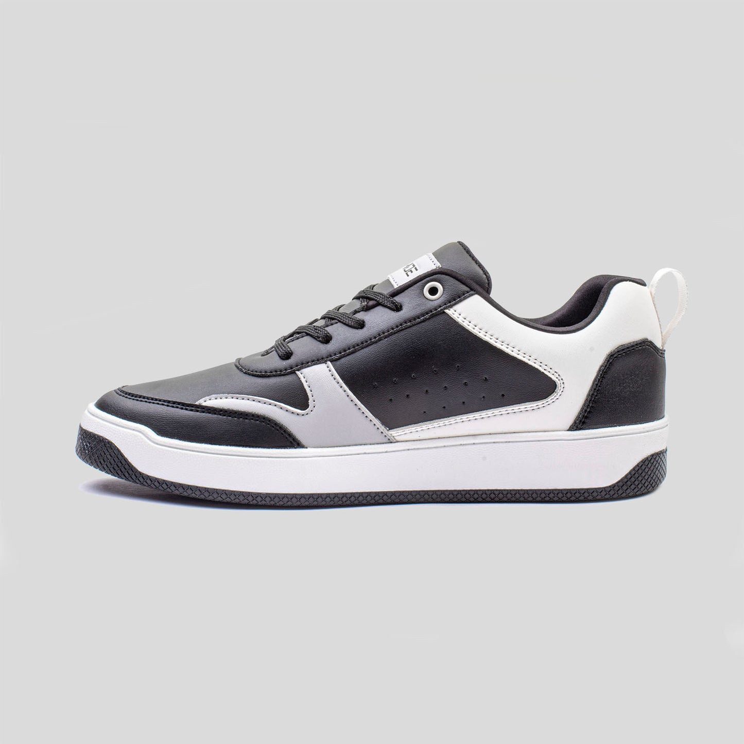 black sneakers shoes for men