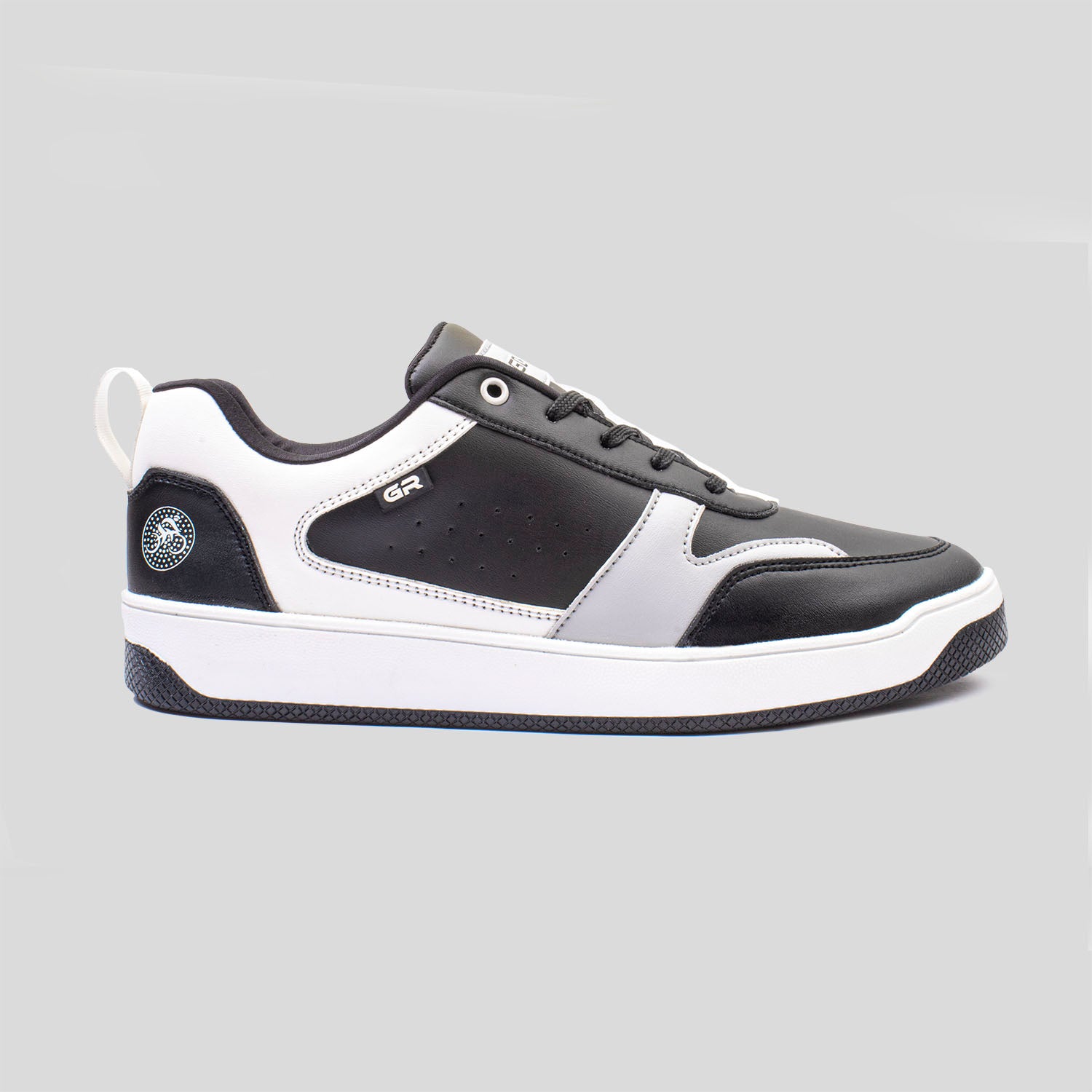 black sneakers shoes for men