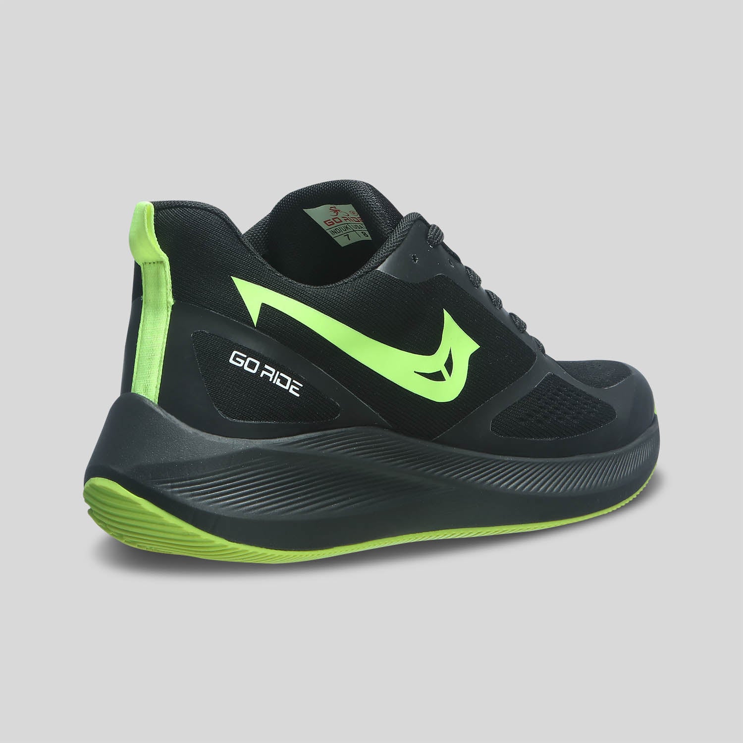 Black sports shoes for men sale