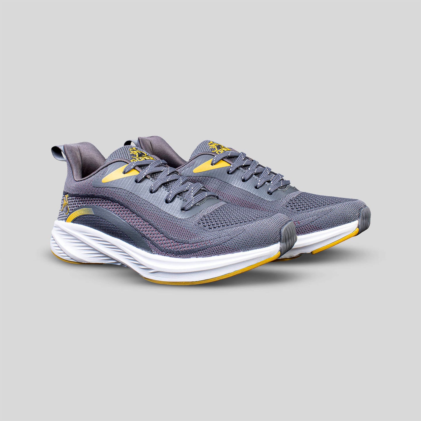 Durable running shoes for men