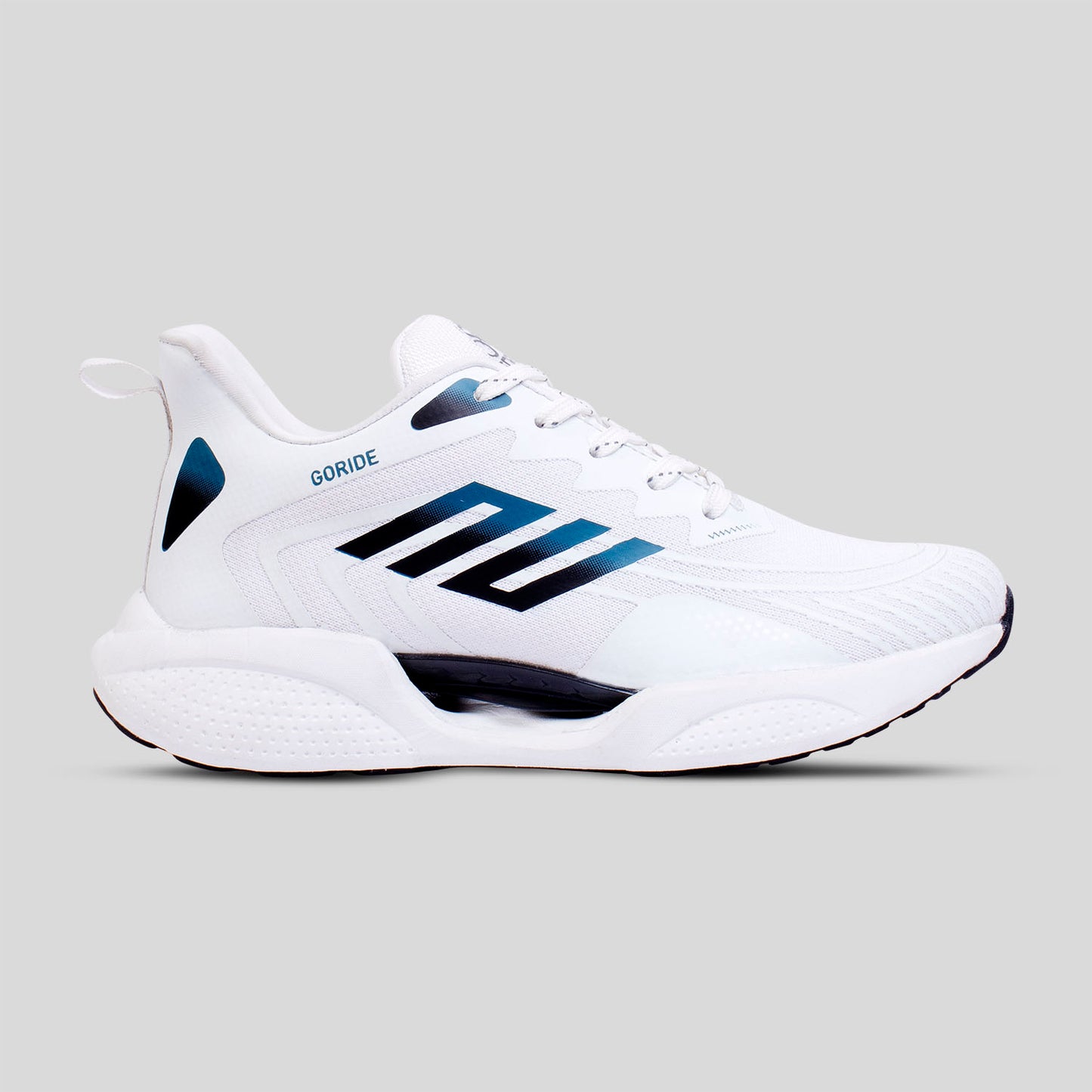 White sports shoes for men 